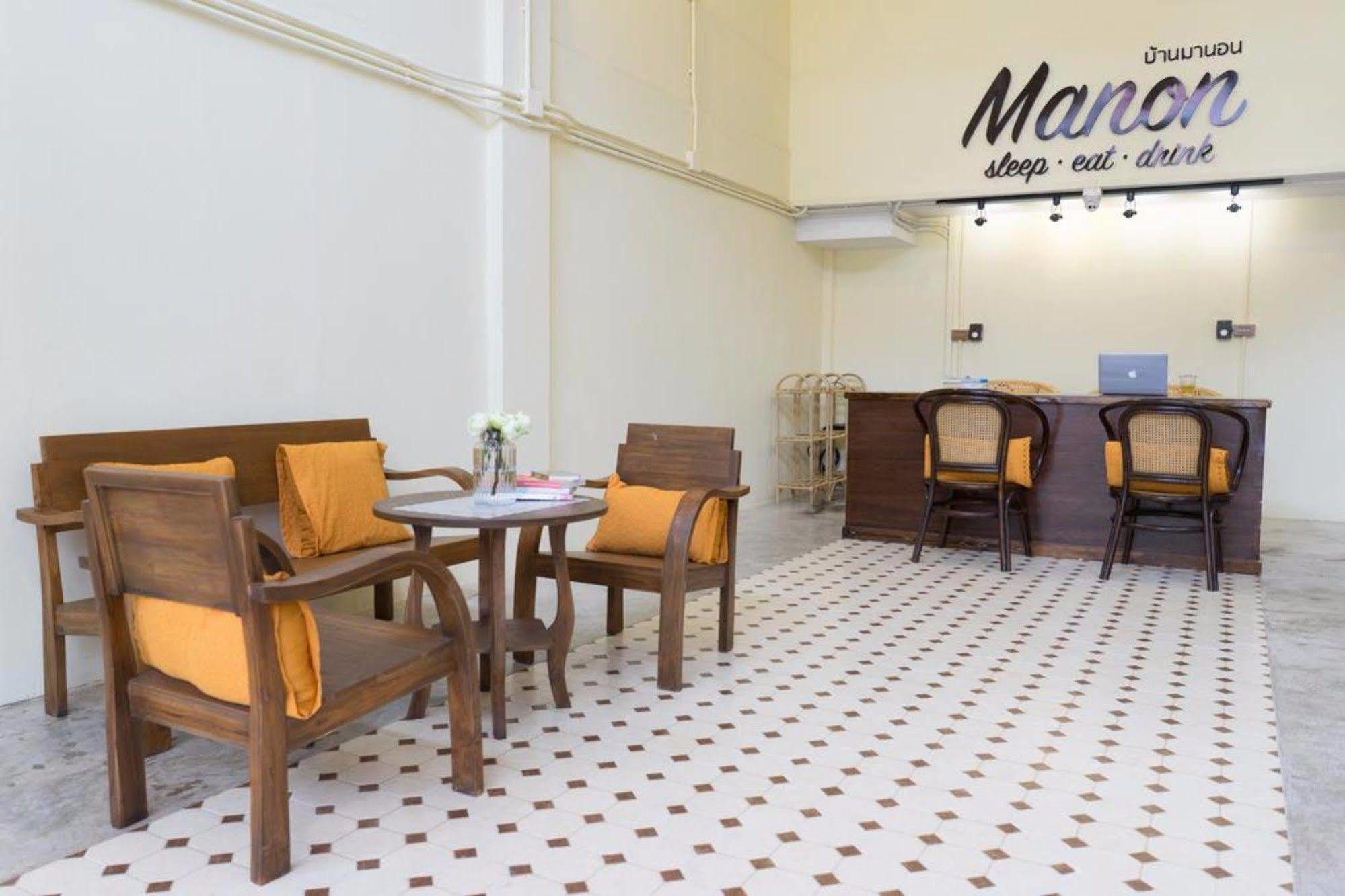 Manon Sleepeatdrink Bed & Breakfast Chiang Mai Exterior photo
