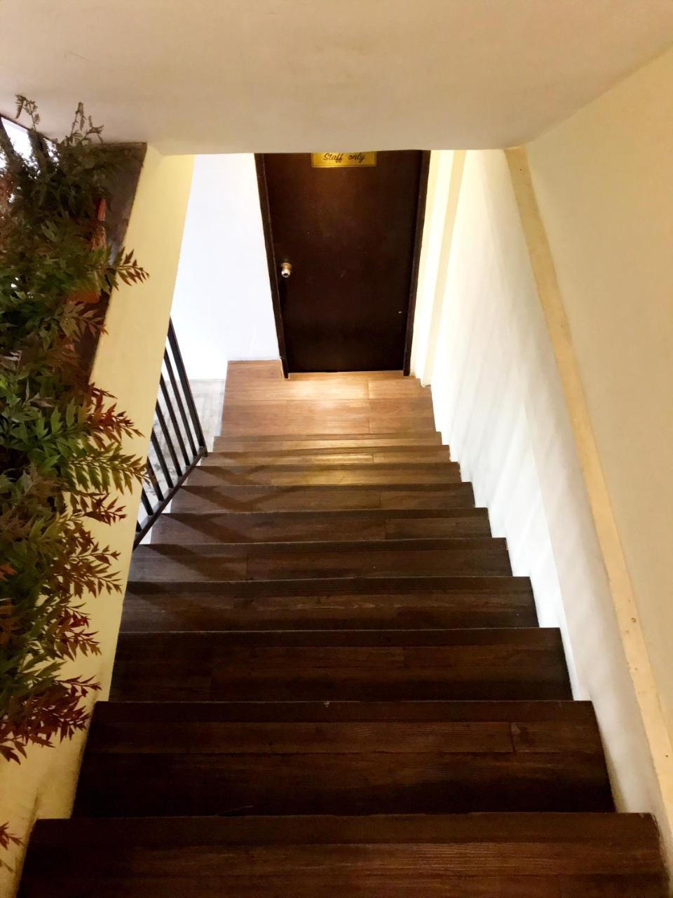 Manon Sleepeatdrink Bed & Breakfast Chiang Mai Exterior photo